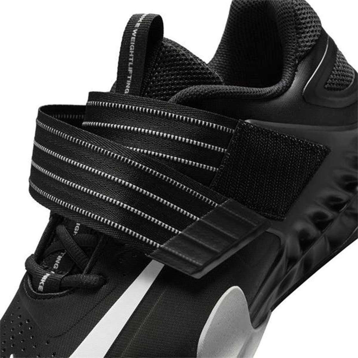 Nike Savaleos - Black – Strength Shop